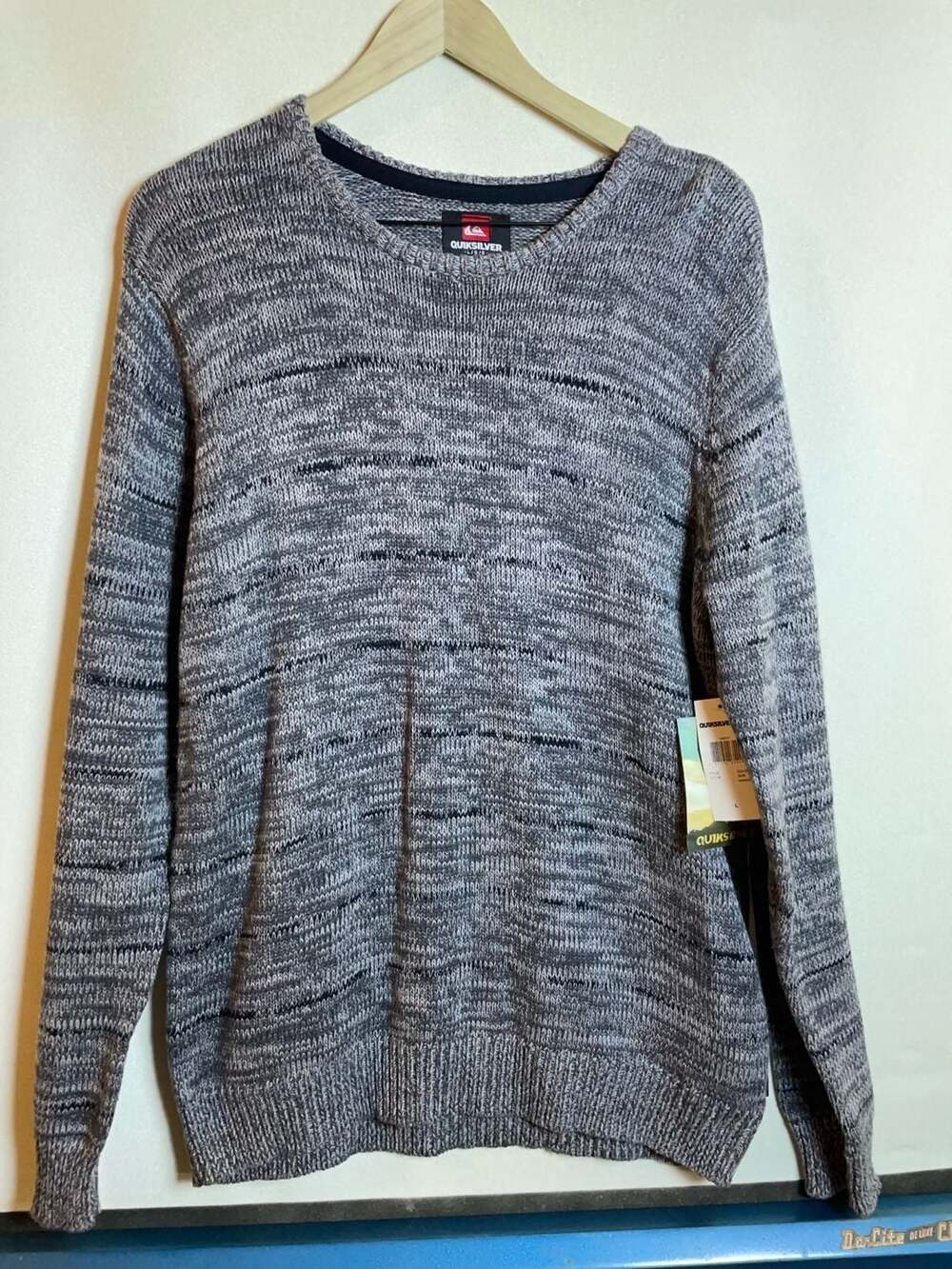 New With Tags Large Quiksilver Sibert Crewneck Sweater